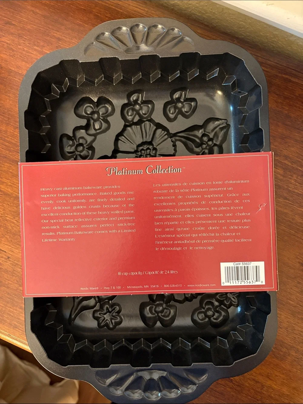 NEW - Nordic Ware Platinum Wildflower Cake Pan - Metallic Gray